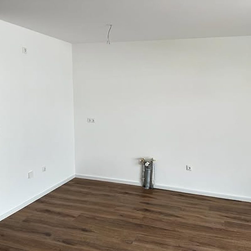 Leerer Raum nach Entrümpelung
