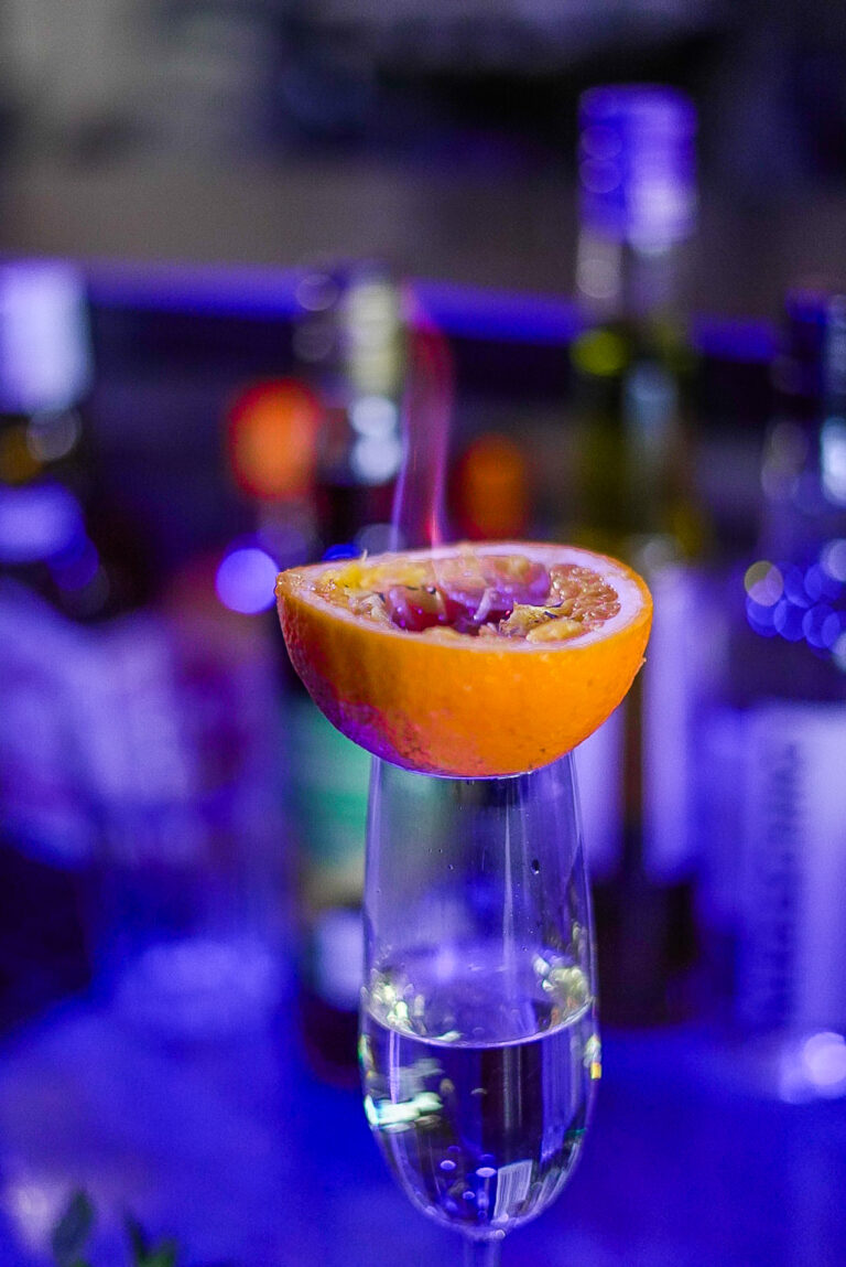Erlebt stilvolle Drinks, feine Küche und besondere Events im Vibes Thannhausen – Bar, Restaurant & Eventlocation mit einzigartiger Atmosphäre